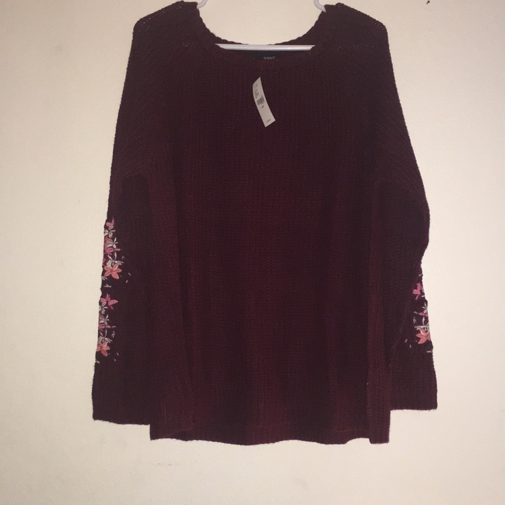 Deep wine sweater w/ flower detail on the sleeves